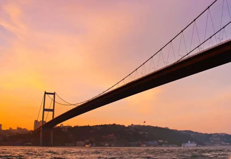 Istanbul-Sunset-Yacht-Tour-2